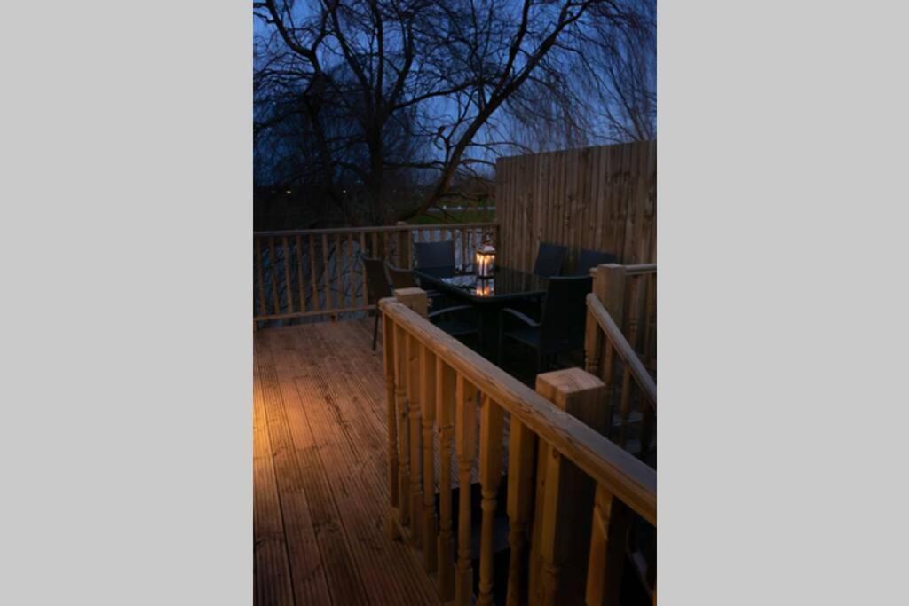 The Treehouse - Sleeps 4 Villa Old Leake Eksteriør bilde